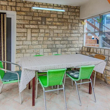 Beautiful In With Wifi דירה